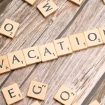 JetX игра на экране во время путешествия - азартный отдых для туристов