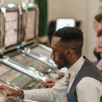 Современные игровые автоматы 2025 года с яркой графикой